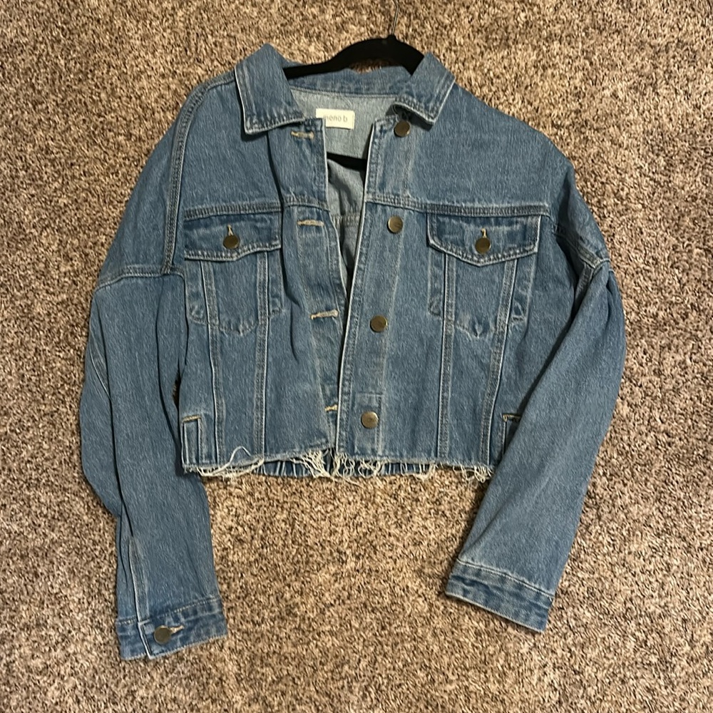 Mono B size Small Cropped Jean Jacket.